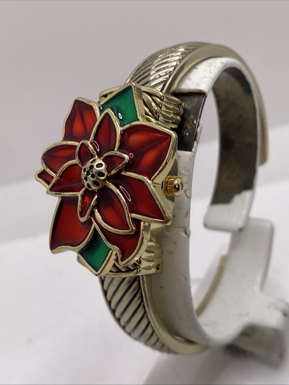 Vintage Christmas Womens Cuff Bangle Watch Flips New Battery